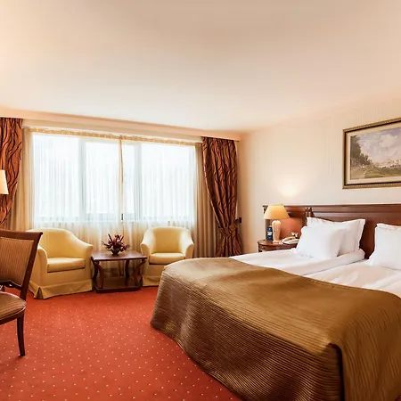 Crystal Palace Boutique Hotel 4*